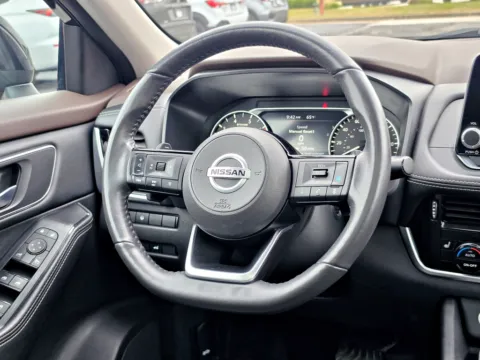 More photos of 2021 Nissan Rogue SV at Dorsett Nissan, IN
