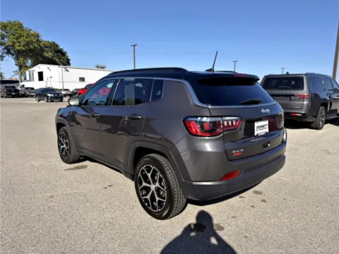 More photos of 2024 Jeep Compass Limited at Dorsett Nissan, IN