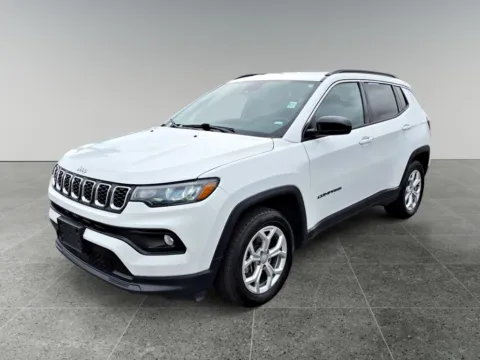 White 2024 Jeep Compass Latitude for sale in Terre Haute, IN