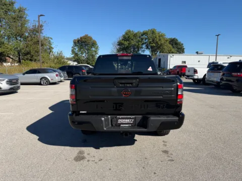 More photos of 2027 Nissan Frontier PRO-4X at Dorsett Nissan, IN