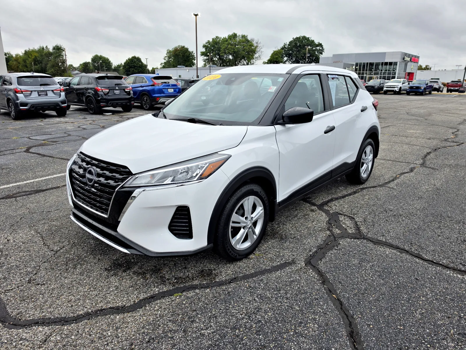 White 2024 Nissan Kicks S for sale in Terre Haute, IN
