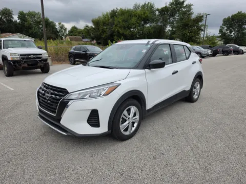 White 2024 Nissan Kicks S for sale in Terre Haute, IN