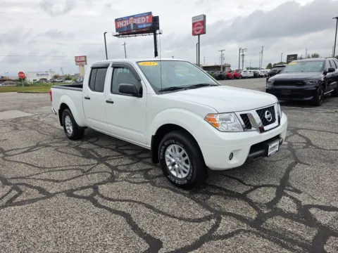 More photos of 2017 Nissan Frontier SV V6 at Dorsett Nissan, IN