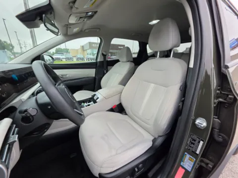 More photos of 2025 Hyundai Tucson SEL at Dorsett Nissan, IN