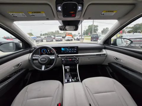 Photos of 2025 Hyundai Tucson SEL for sale in Terre Haute, IN at Dorsett Nissan