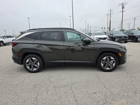 More photos of 2025 Hyundai Tucson SEL at Dorsett Nissan, IN