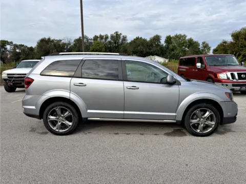 More photos of 2018 Dodge Journey Crossroad at Dorsett Nissan, IN