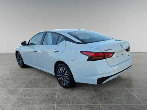 More photos of 2025 Nissan Altima SV at Dorsett Nissan, IN
