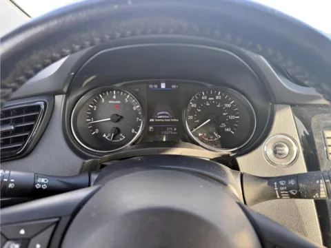 More photos of 2020 Nissan Rogue Sport SL at Dorsett Nissan, IN