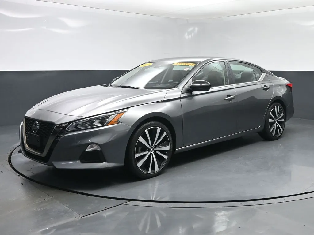 2022 Nissan Altima 2.5 SR for sale in Terre Haute, IN