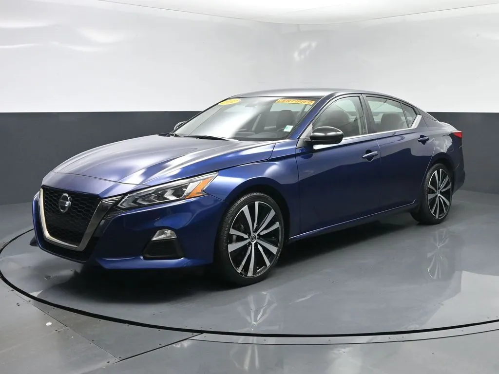 2022 Nissan Altima 2.5 SR for sale in Terre Haute, IN