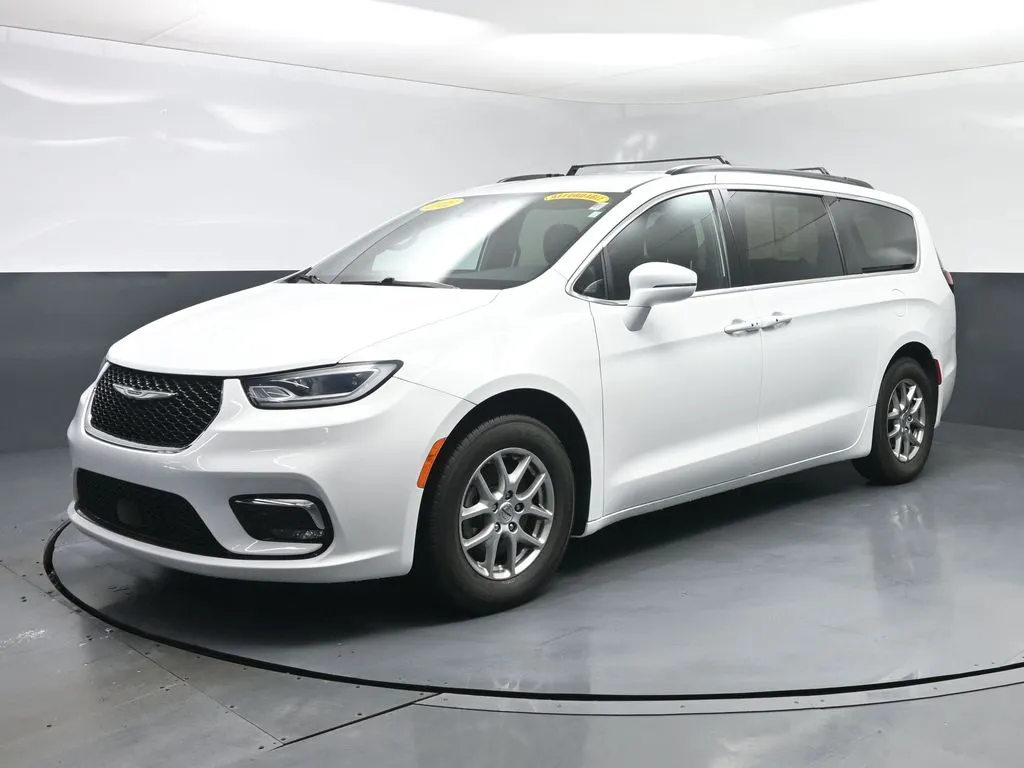 2022 Chrysler Pacifica Touring for sale in Terre Haute, IN