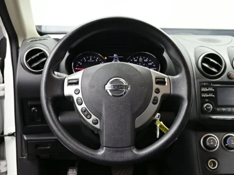 More photos of 2014 Nissan Rogue Select S at Dorsett Nissan, IN