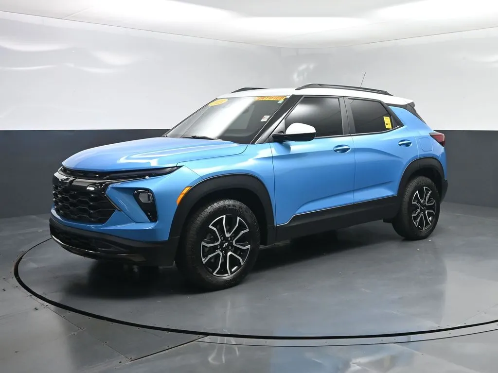 Blue 2025 Chevrolet TrailBlazer ACTIV for sale in Terre Haute, IN