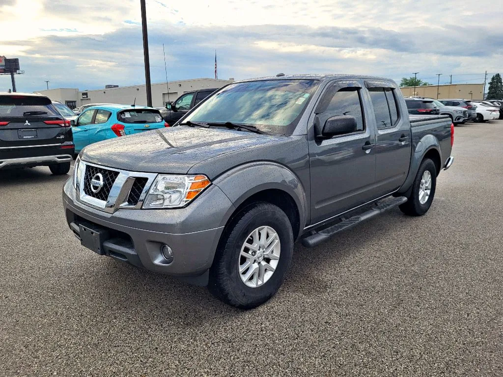 Gray 2016 Nissan Frontier SV for sale in Terre Haute, IN