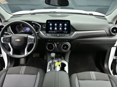 Photos of 2023 Chevrolet Blazer LT for sale in Terre Haute, IN at Dorsett Nissan