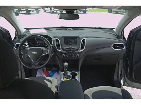 Photos of 2023 Chevrolet Equinox LT for sale in Terre Haute, IN at Dorsett Nissan