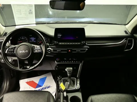 Photos of 2023 Kia Seltos EX for sale in Terre Haute, IN at Dorsett Nissan
