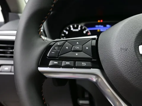 More photos of 2025 Nissan Altima SR at Dorsett Nissan, IN