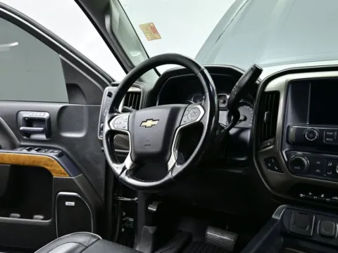 More photos of 2018 Chevrolet Silverado 2500 High Country at Dorsett Nissan, IN