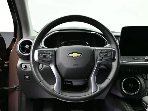 More photos of 2023 Chevrolet Blazer LT at Dorsett Nissan, IN