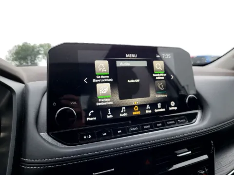 More photos of 2021 Nissan Rogue SL at Dorsett Nissan, IN