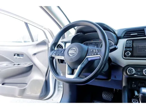 More photos of 2020 Nissan Versa SV at Dorsett Nissan, IN