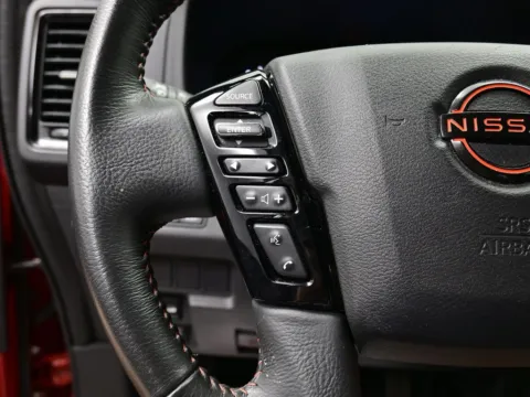 More photos of 2022 Nissan Frontier PRO-4X at Dorsett Nissan, IN