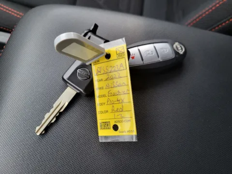 Photos of 2022 Nissan Frontier PRO-4X for sale in Terre Haute, IN at Dorsett Nissan