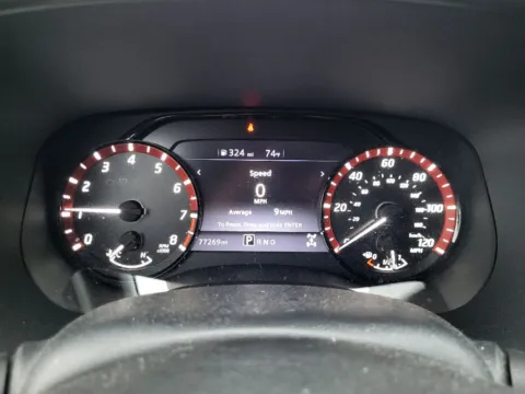 More photos of 2022 Nissan Frontier PRO-4X at Dorsett Nissan, IN