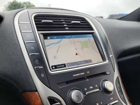 More photos of 2016 Lincoln MKX Reserve at Dorsett Nissan, IN