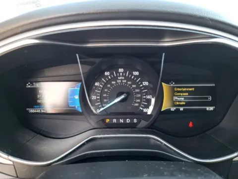 More photos of 2016 Ford Fusion SE at Dorsett Nissan, IN
