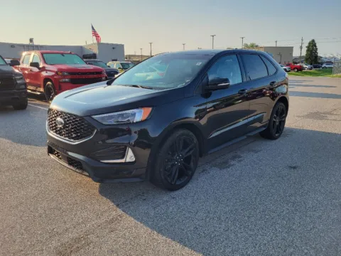 Black 2020 Ford Edge ST for sale in Terre Haute, IN
