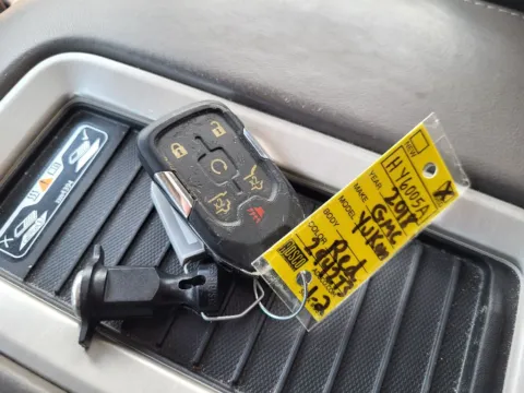 Photos of 2018 GMC Yukon XL 1500 Denali for sale in Terre Haute, IN at Dorsett Nissan