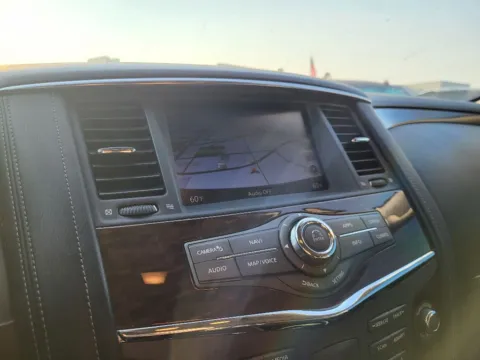 More photos of 2018 Nissan Armada SL at Dorsett Nissan, IN