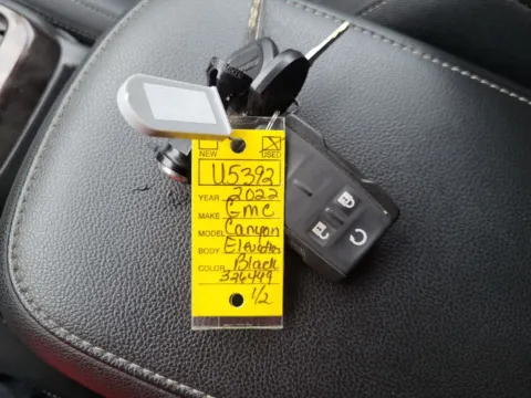 Photos of 2022 GMC Canyon 4WD Elevation for sale in Terre Haute, IN at Dorsett Nissan