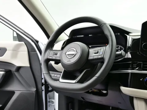 More photos of 2025 Nissan Pathfinder SL at Dorsett Nissan, IN