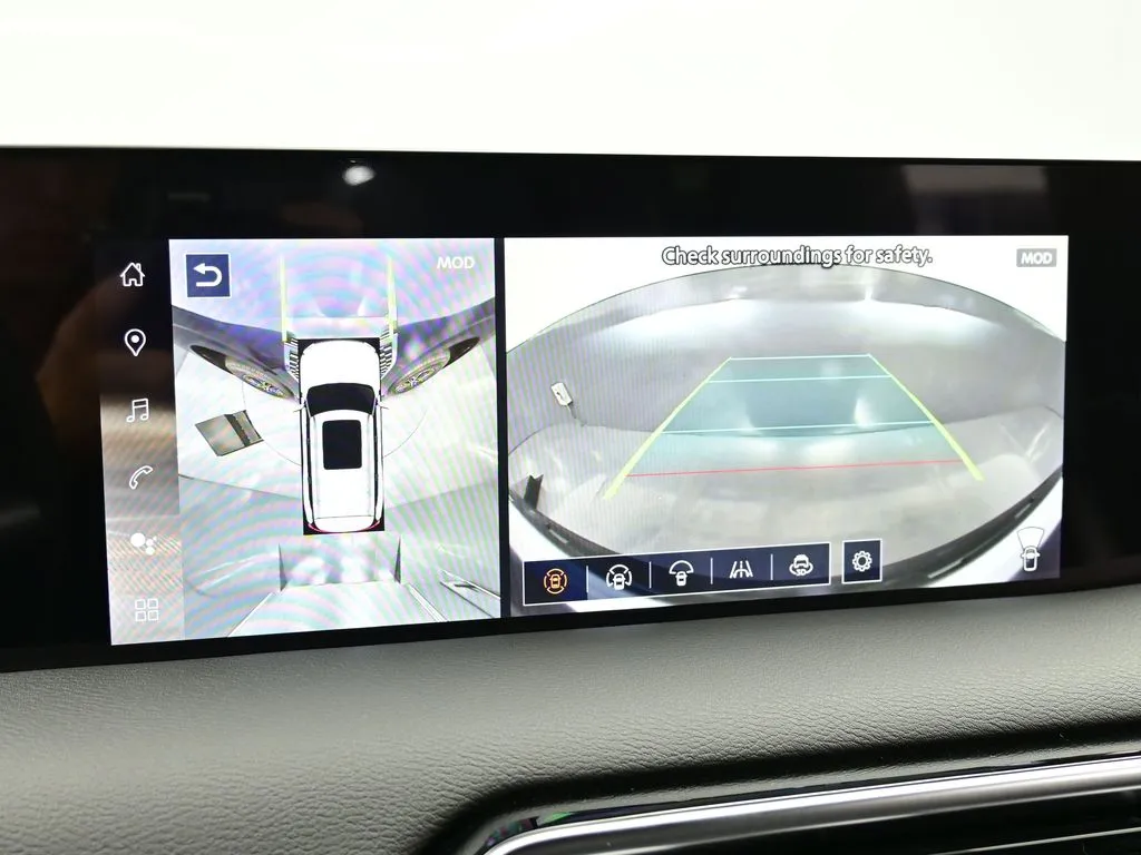 2025 Nissan Armada SL - Photo 7