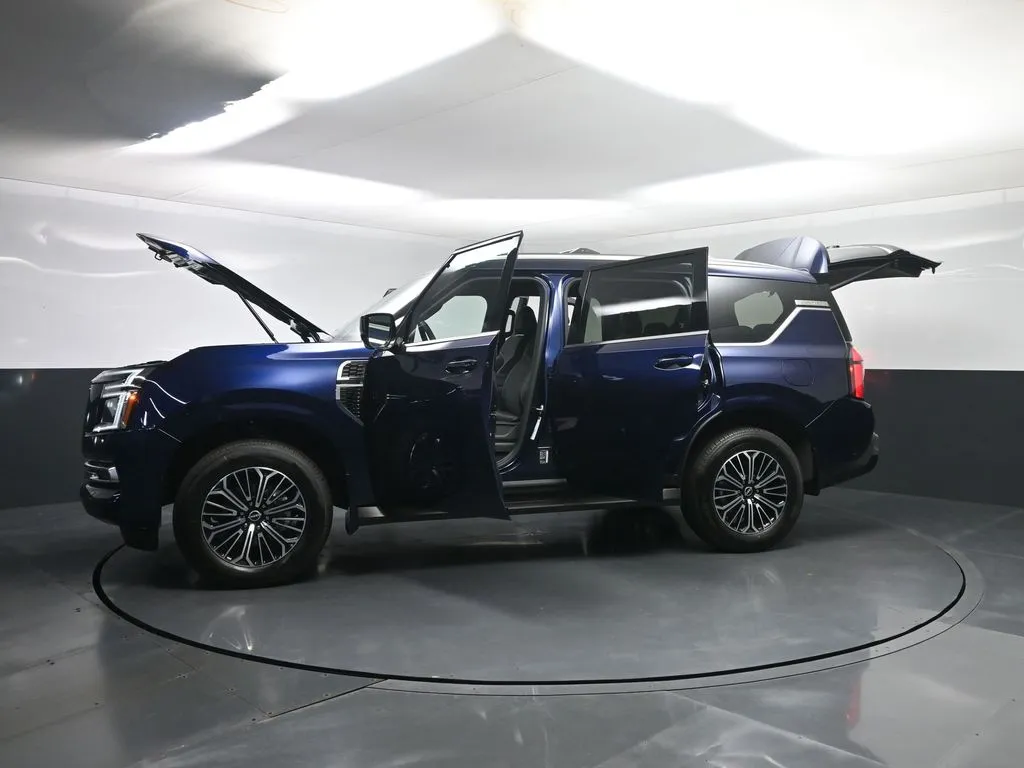 2025 Nissan Armada SL - Photo 30