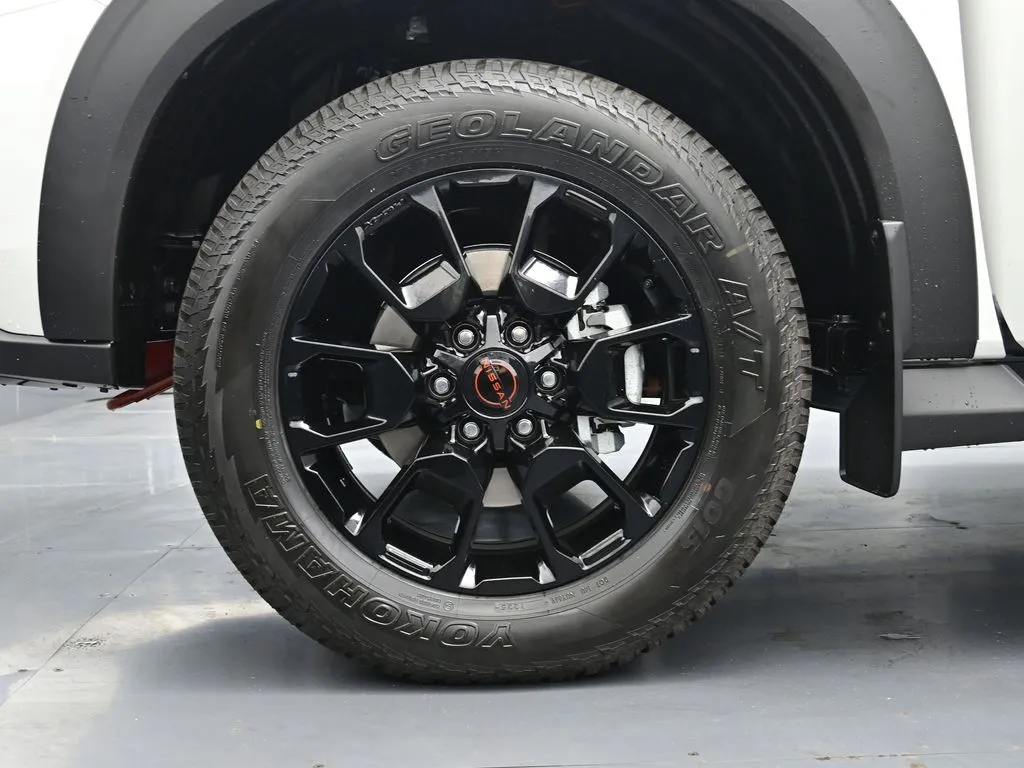 2025 Nissan Armada PRO-4X - Photo 19