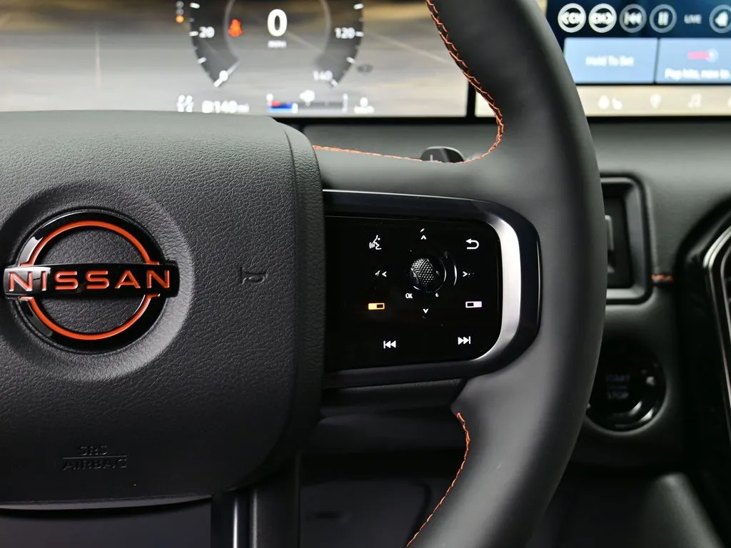 2025 Nissan Armada PRO-4X - Photo 6