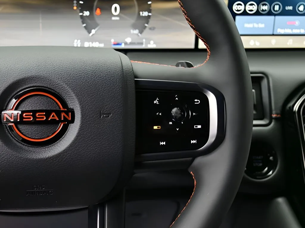 2025 Nissan Armada PRO-4X - Photo 6