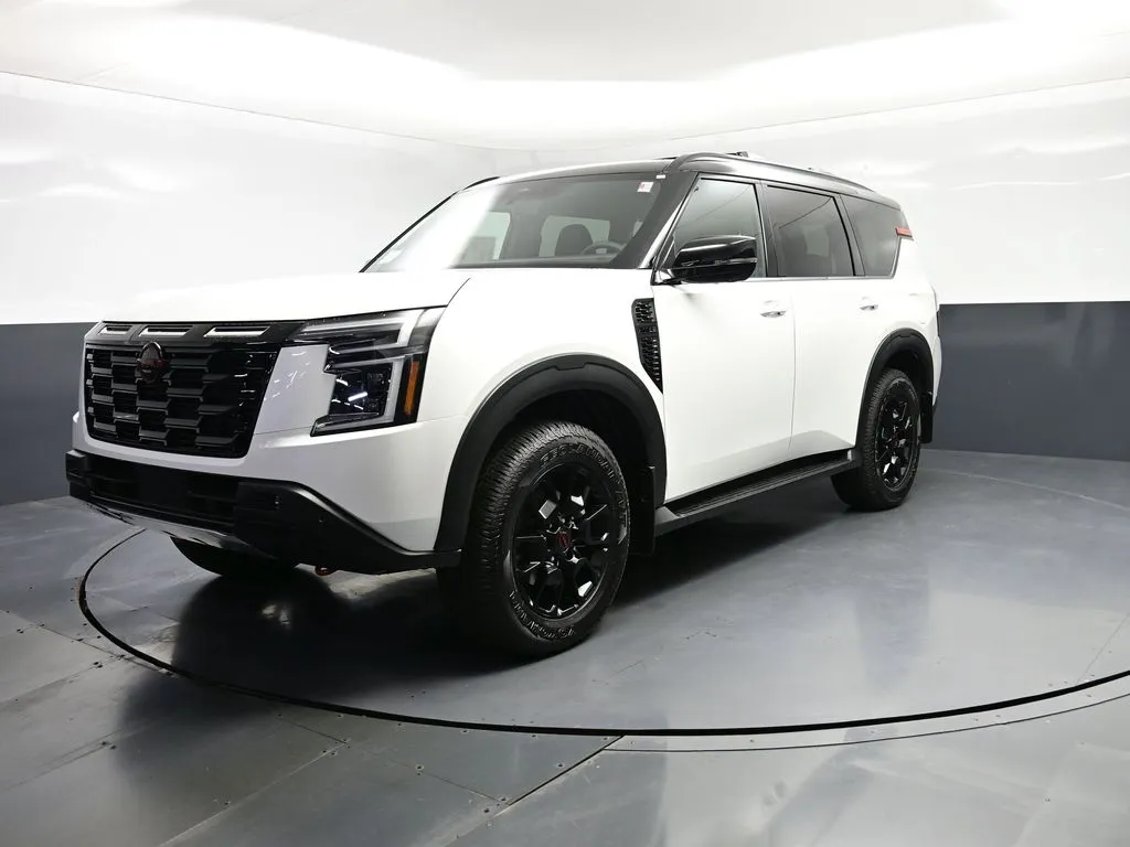 2025 Nissan Armada PRO-4X - Photo 25