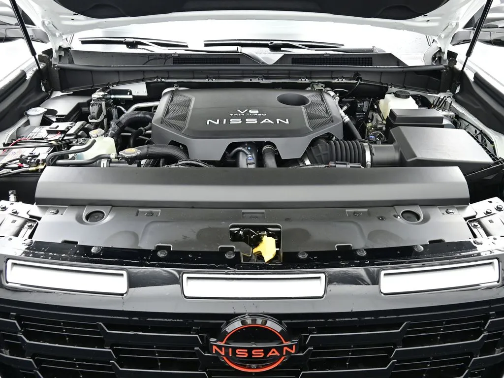 2025 Nissan Armada PRO-4X - Photo 20