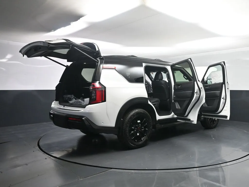 2025 Nissan Armada PRO-4X - Photo 34