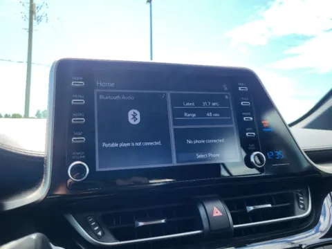 More photos of 2019 Toyota C-HR XLE at Dorsett Nissan, IN