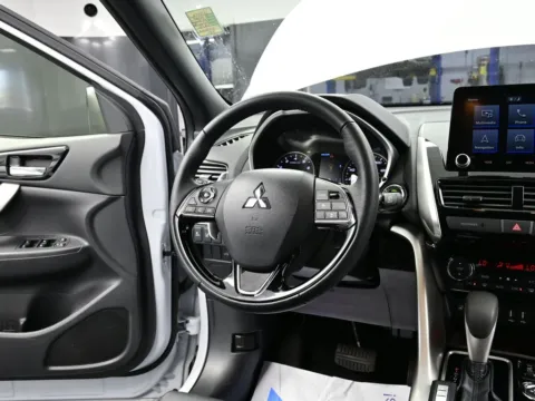 More photos of 2024 Mitsubishi Eclipse Cross SEL at Dorsett Nissan, IN