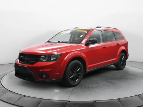 Red 2019 Dodge Journey SE for sale in Terre Haute, IN