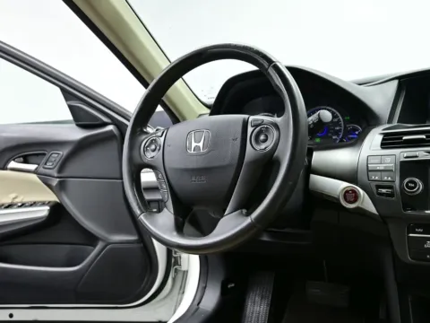 More photos of 2013 Honda Crosstour EX-L at Dorsett Nissan, IN