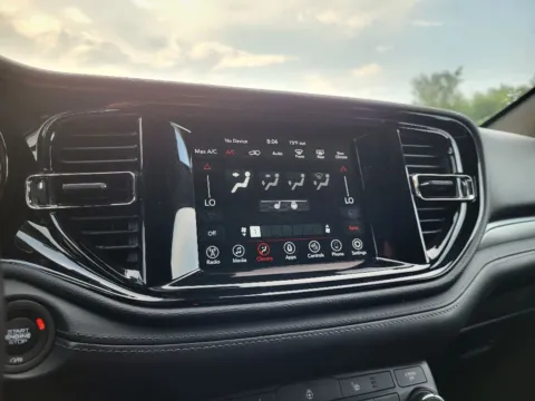 More photos of 2022 Dodge Durango GT at Dorsett Nissan, IN